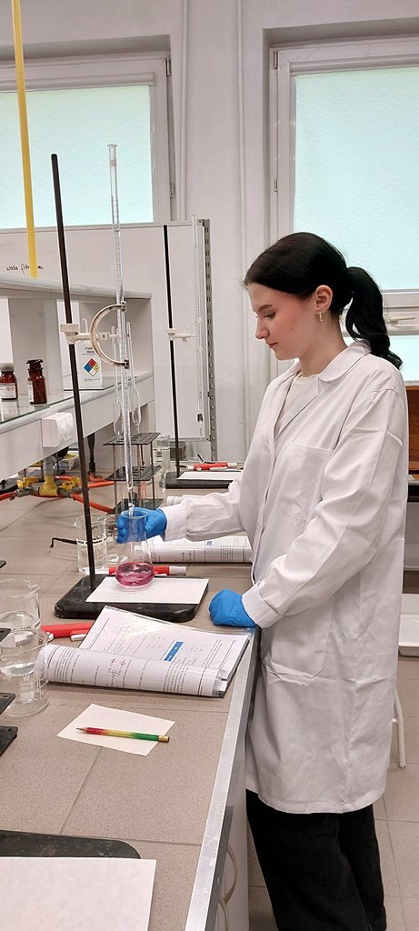 2025-04-11 wyjazd na zajecia z chemii na Umcs