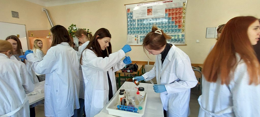 2025-05 Chemiczne przygody