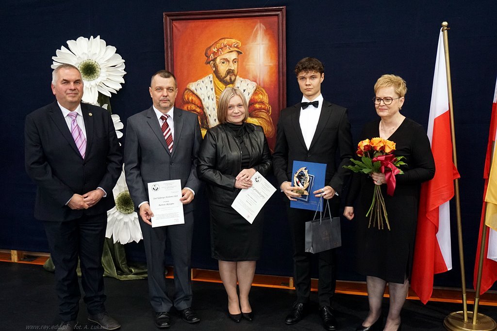 2025-04-25 zakończenie roku klas maturalnych