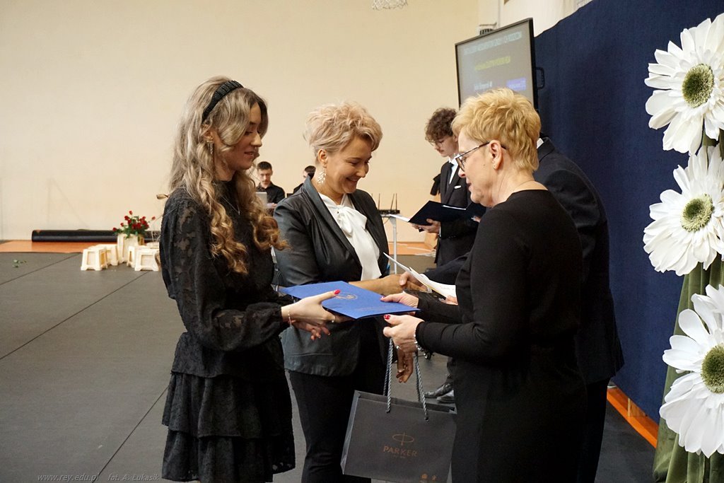 2025-04-25 zakończenie roku klas maturalnych