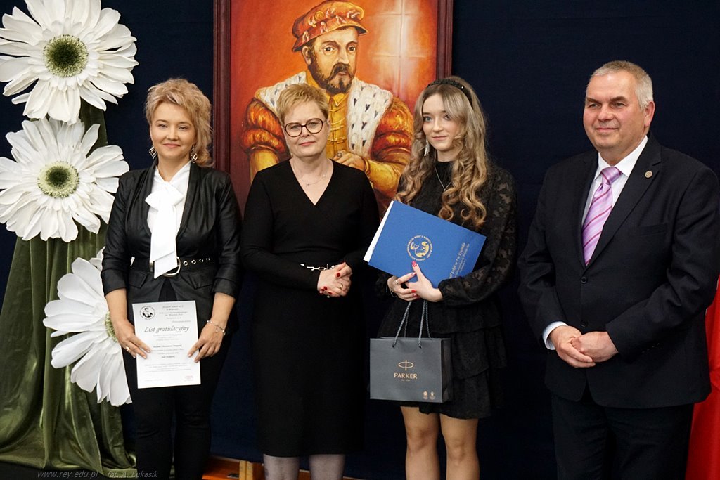 2025-04-25 zakończenie roku klas maturalnych