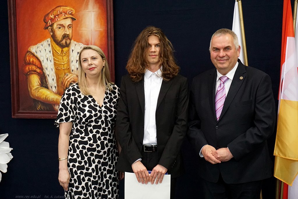 2025-04-25 zakończenie roku klas maturalnych