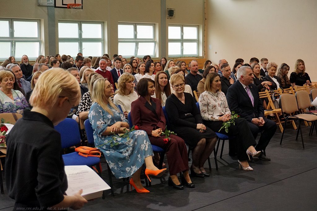 2025-04-25 zakończenie roku klas maturalnych