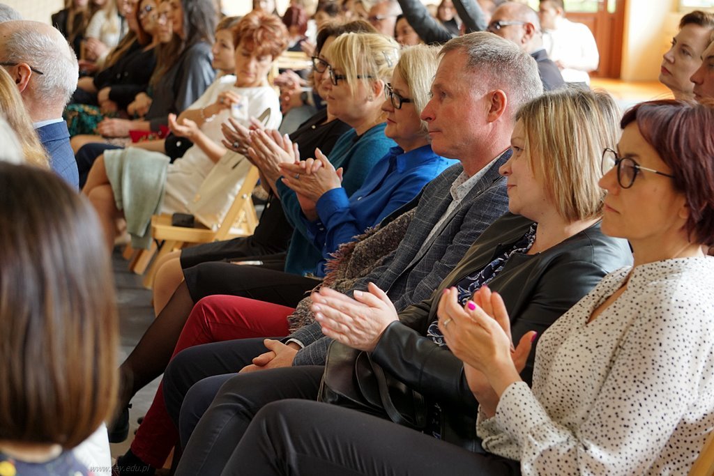 2023-04-28 Zakończenie roku kl maturalnych