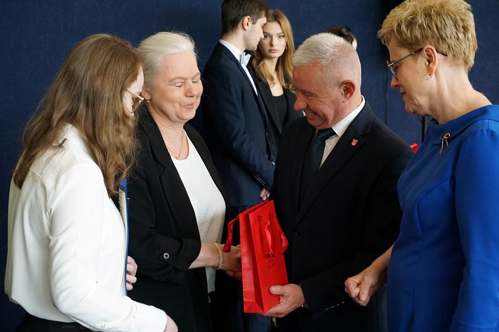 2023-04-28 Zakończenie roku kl maturalnych