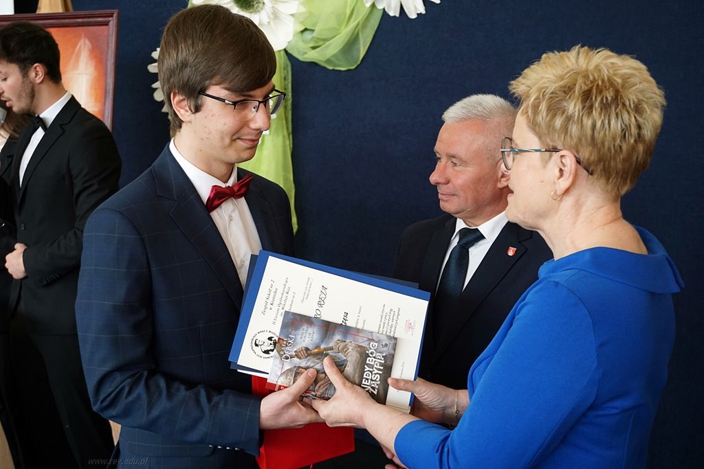 2023-04-28 Zakończenie roku kl maturalnych