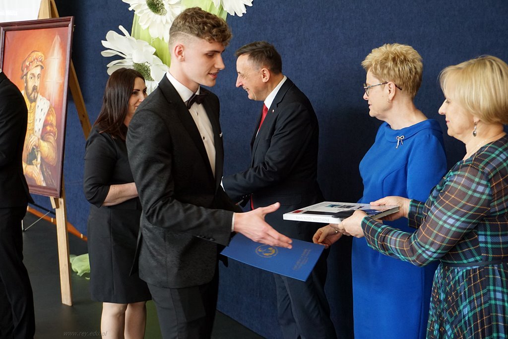 2023-04-28 Zakończenie roku kl maturalnych