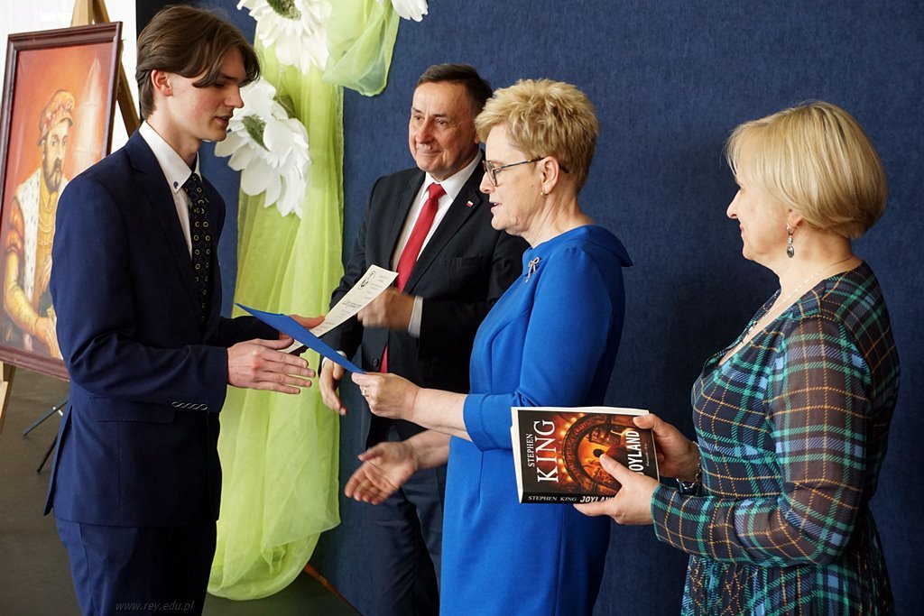 2023-04-28 Zakończenie roku kl maturalnych
