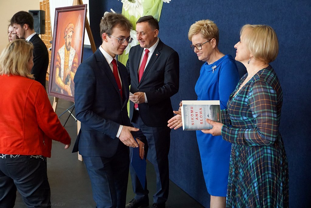 2023-04-28 Zakończenie roku kl maturalnych