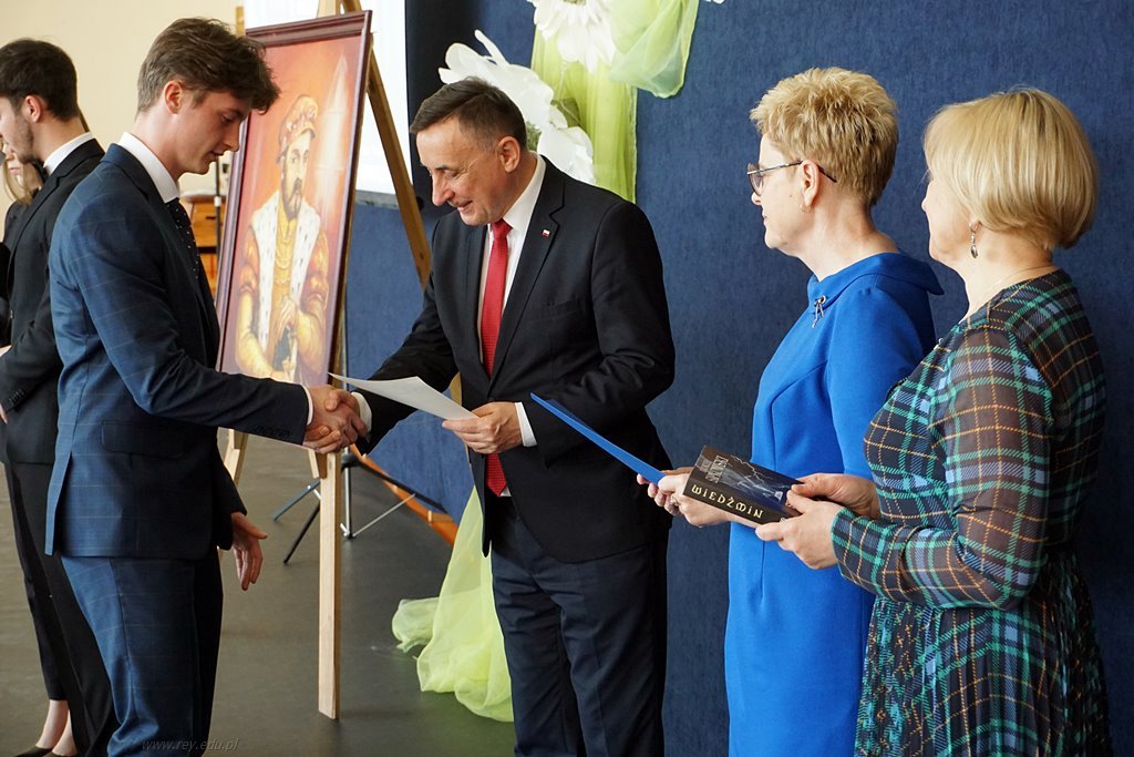 2023-04-28 Zakończenie roku kl maturalnych