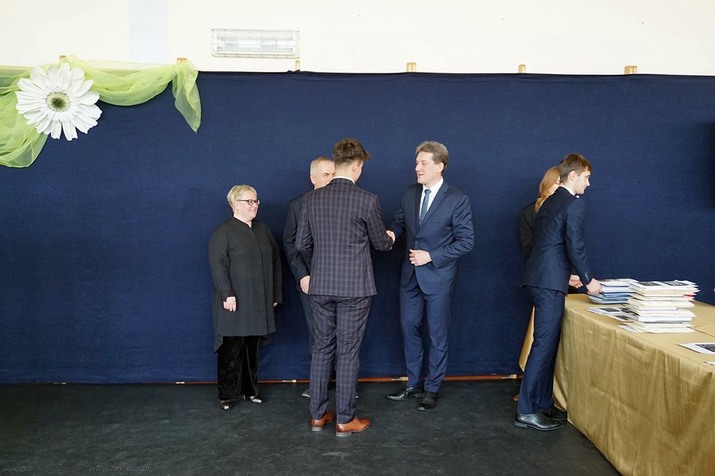 2023-04-28 Zakończenie roku kl maturalnych