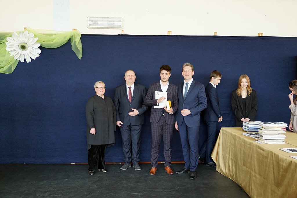 2023-04-28 Zakończenie roku kl maturalnych