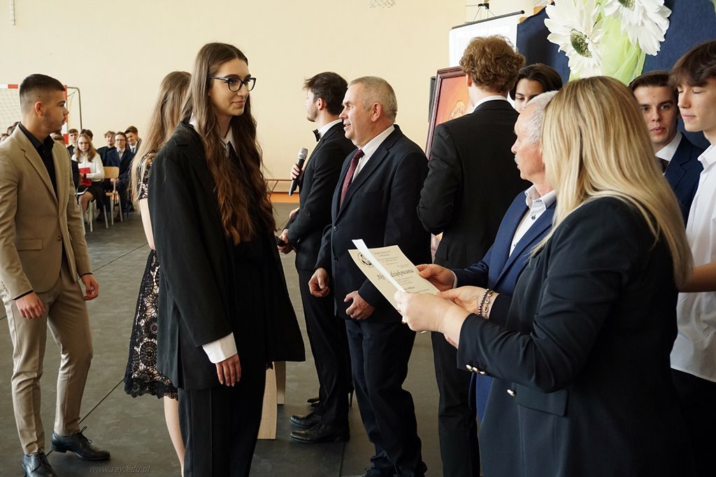 2023-04-28 Zakończenie roku kl maturalnych