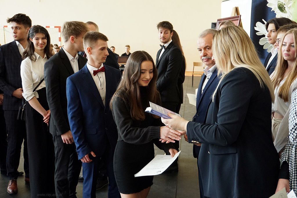 2023-04-28 Zakończenie roku kl maturalnych