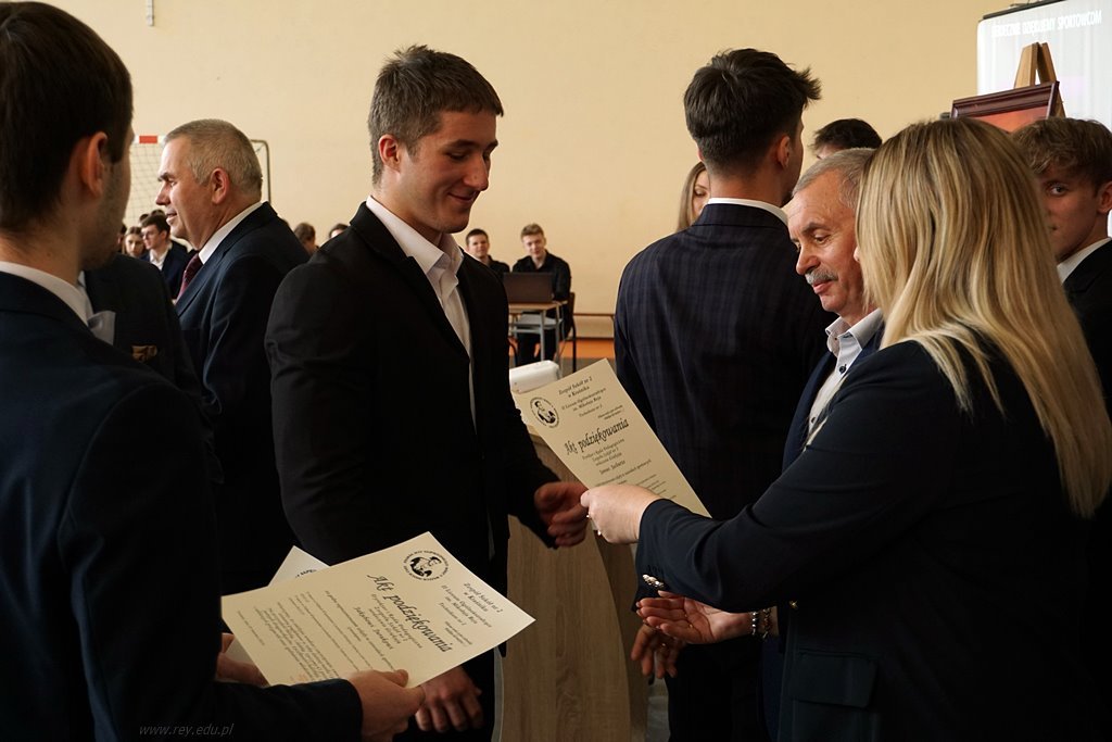 2023-04-28 Zakończenie roku kl maturalnych