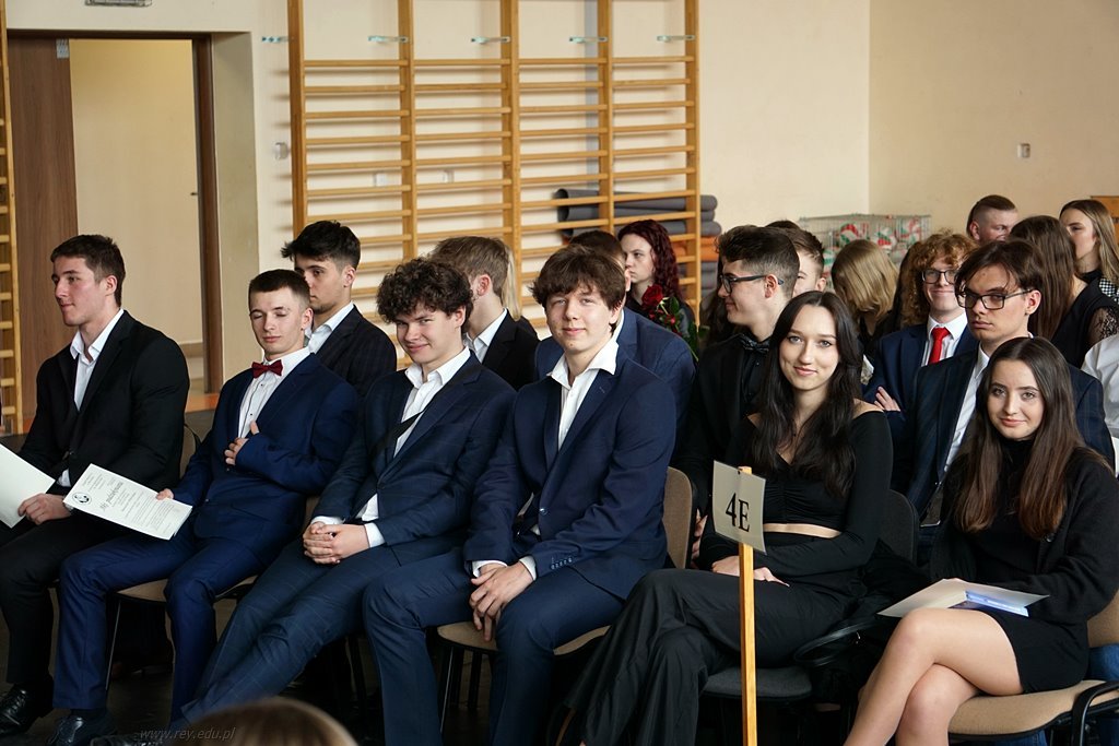 2023-04-28 Zakończenie roku kl maturalnych