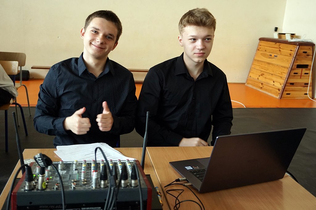 2023-04-28 Zakończenie roku kl maturalnych