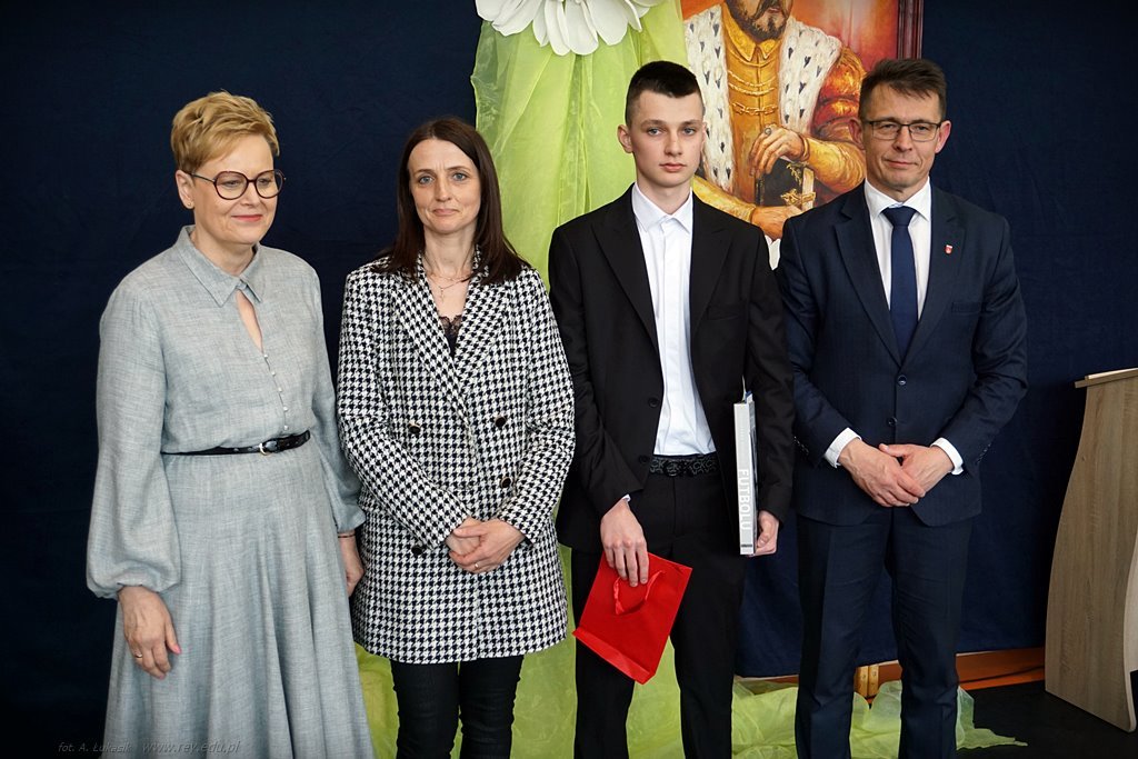 2024-04-26 Zakonczenie roku klas maturalnych