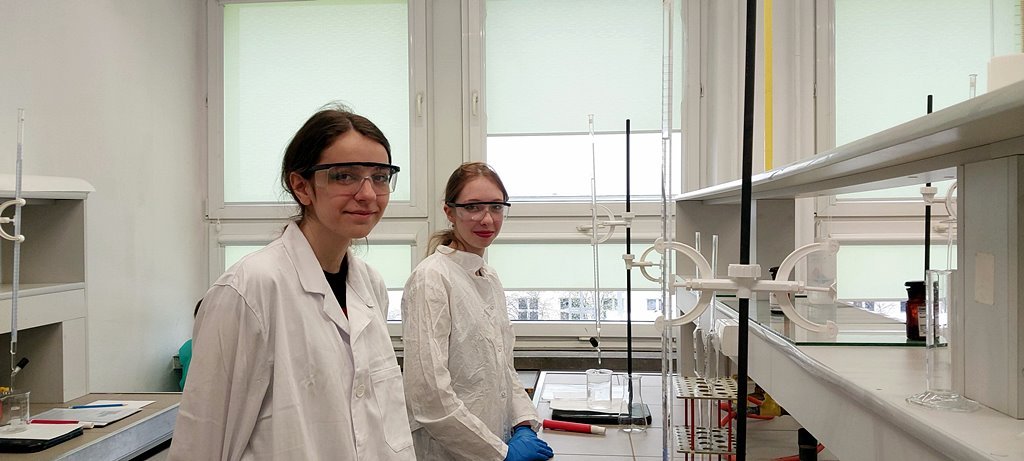 2025-04-11 wyjazd na zajecia z chemii na Umcs