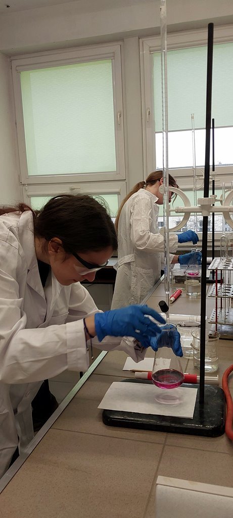 2025-04-11 wyjazd na zajecia z chemii na Umcs