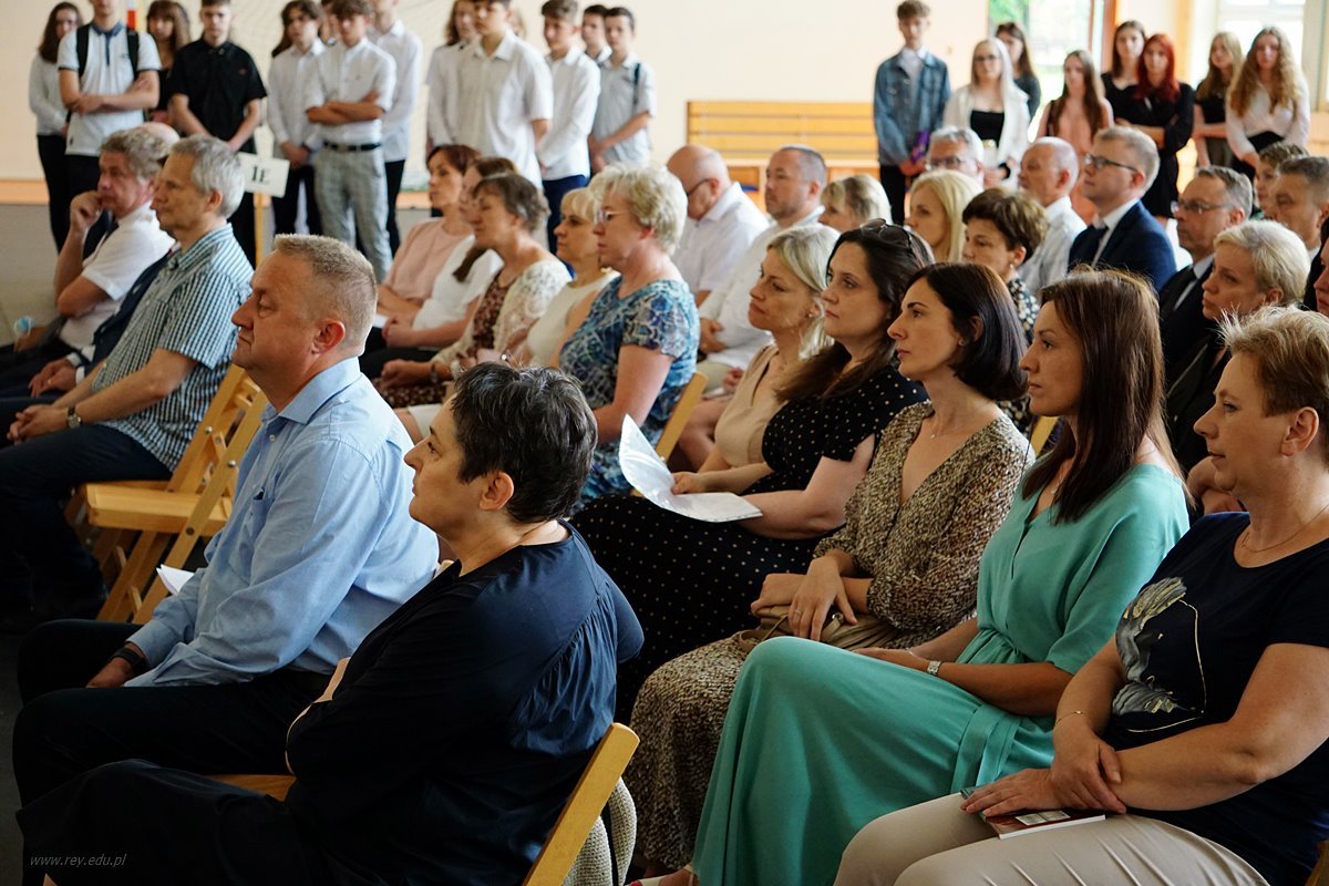 2021-06-25_koniec_roku