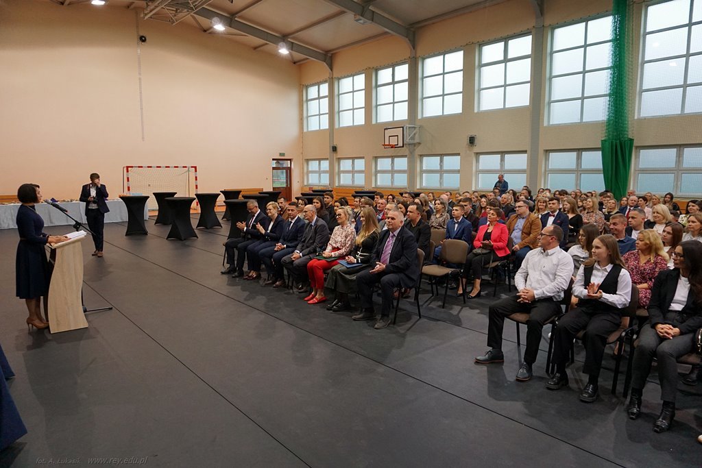 2024-10-16 Stypendia Starosty Kraśnickiego