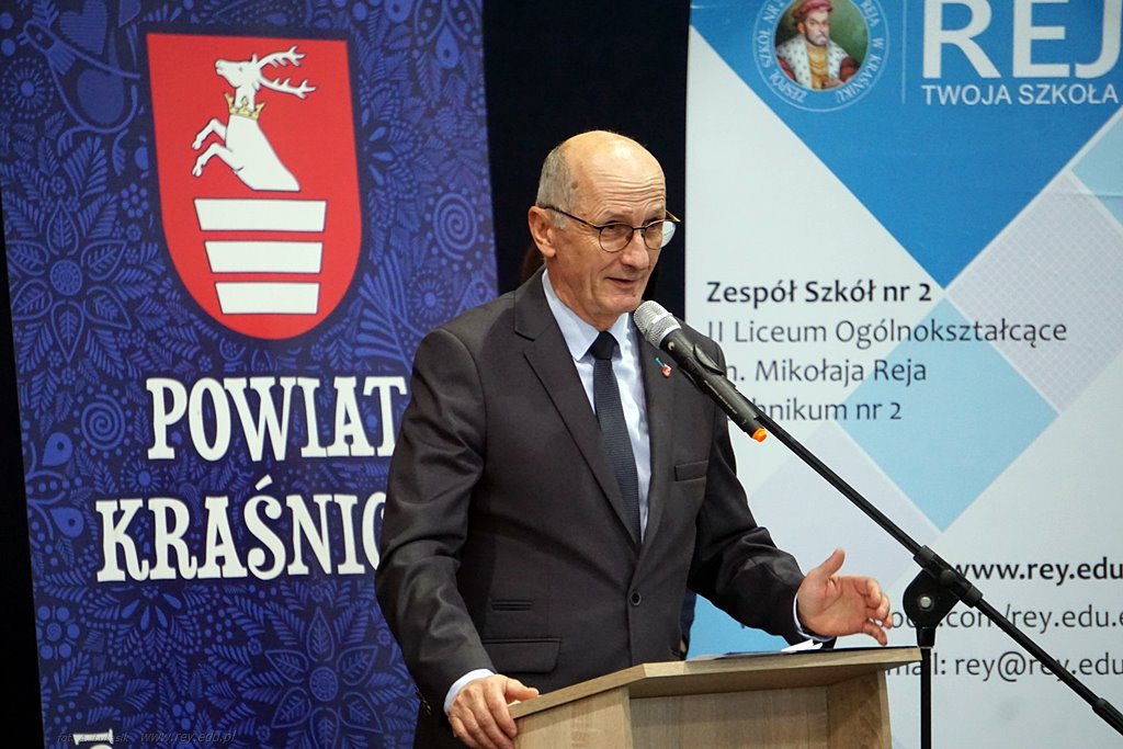 2024-10-16 Stypendia Starosty Kraśnickiego
