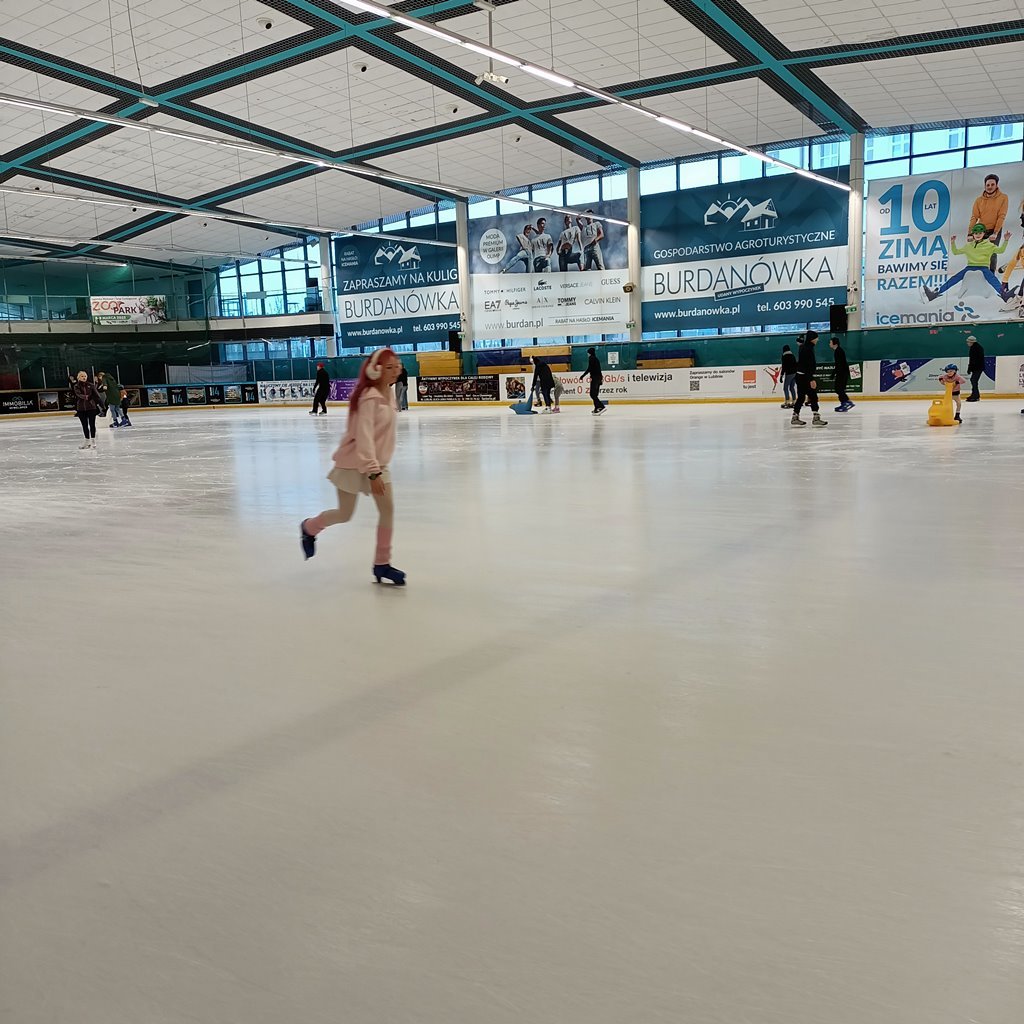 2025-02-04 Internat_na_lodowisku