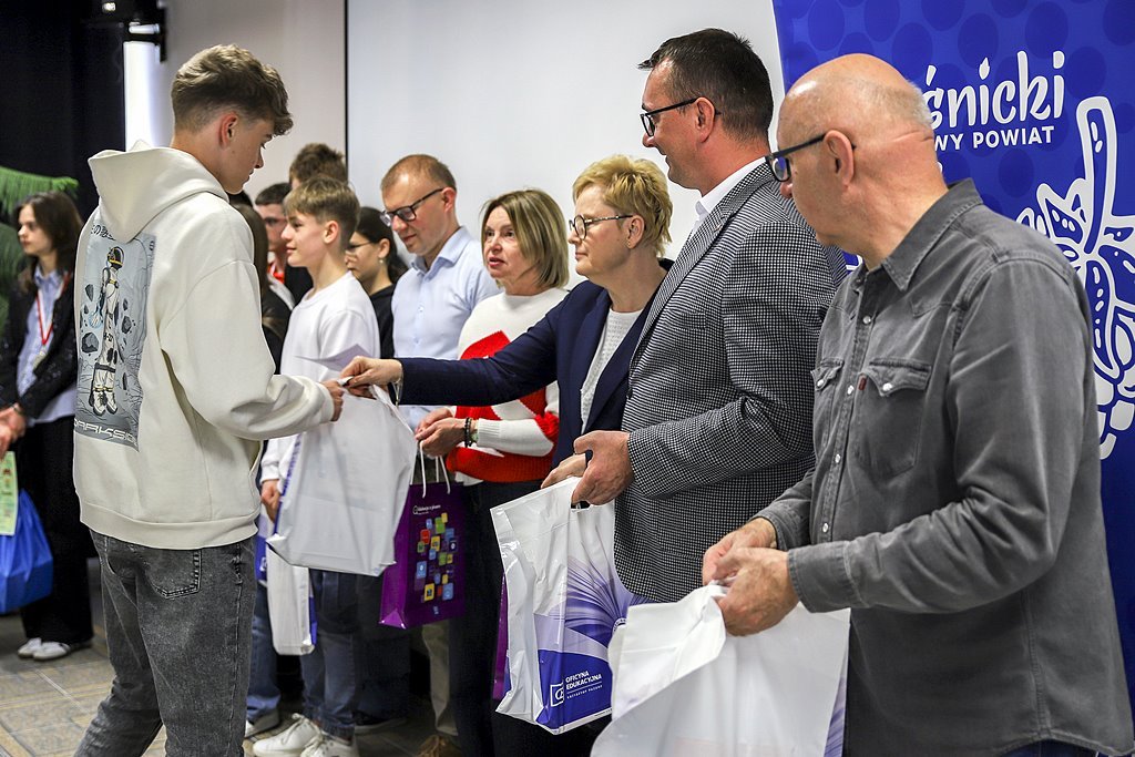 2025-04-28 Kalejdoskop w Reju 2025