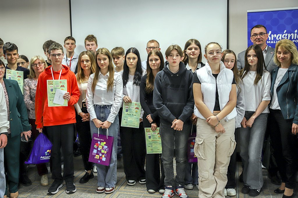 2025-04-28 Kalejdoskop w Reju 2025