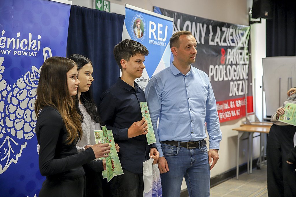2025-04-28 Kalejdoskop w Reju 2025