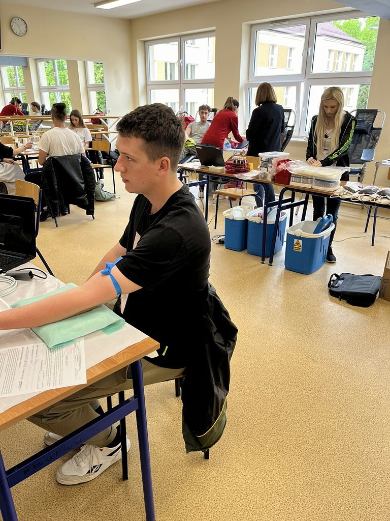 2025-05-27 Czterdziesta_trzecia_akcja_honorowego_krw